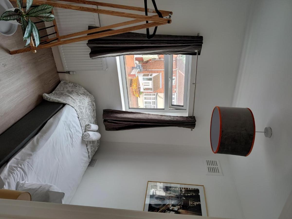 Wavertree Drive 3 Bed Contractor Home In لايستر المظهر الخارجي الصورة